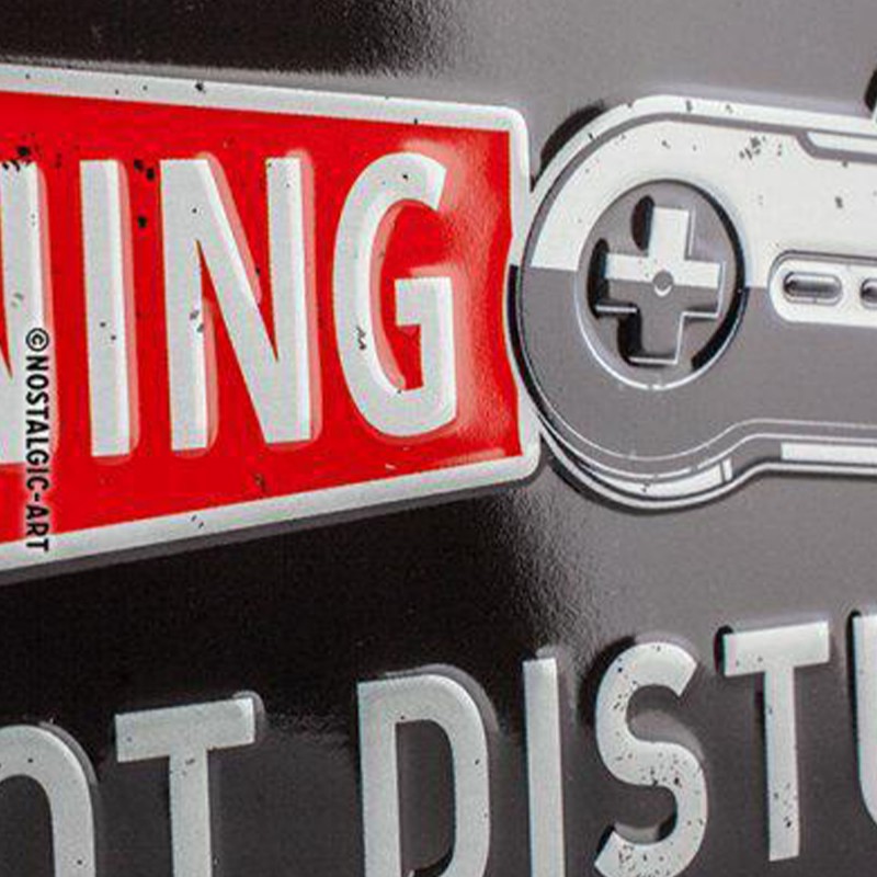 Zawieszka metalowa „Gaming In Progress” 10×20 cm - Nostalgic‑Art