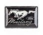 Niezwykły Plakat Metalowy 20x30 Ford Mustang - Horse Logo Black: Poczuj Moc Legendy w Swoim Wnętrzu!