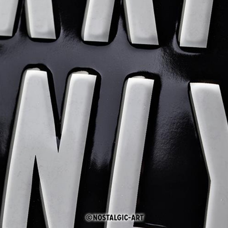Wyjątkowy Plakat Metalowy 20x30 Mercedes-Benz - Kultowy Akcent dla Twojej Przestrzeni!