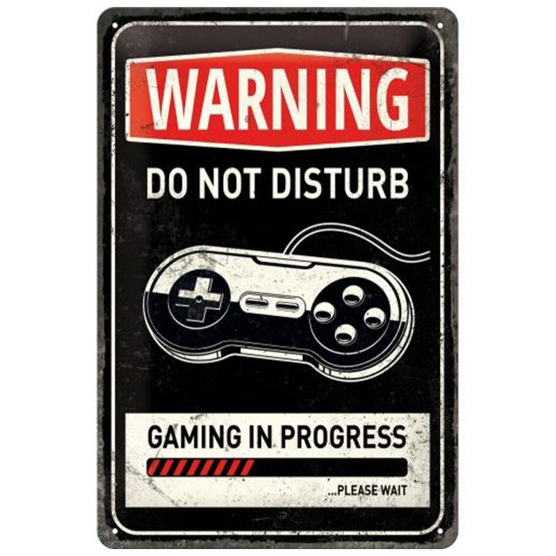 Metalowy Plakat "Gaming In Progress" 20x30 - Must-Have Każdego Gracza!