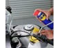 Uwolnij mechanizmy! WD‑40 250 ml - Sojusznik w walce z rdzą, wilgocią i zacięciami