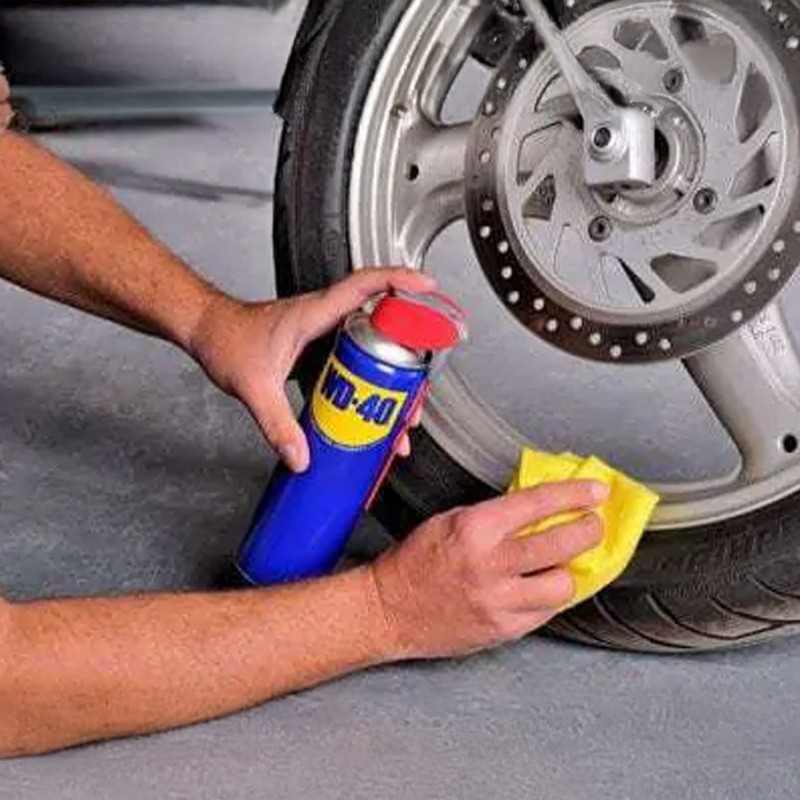 WD-40 450 ml z aplikatorem Smart Straw - maksymalna moc działania, minimalny opór!